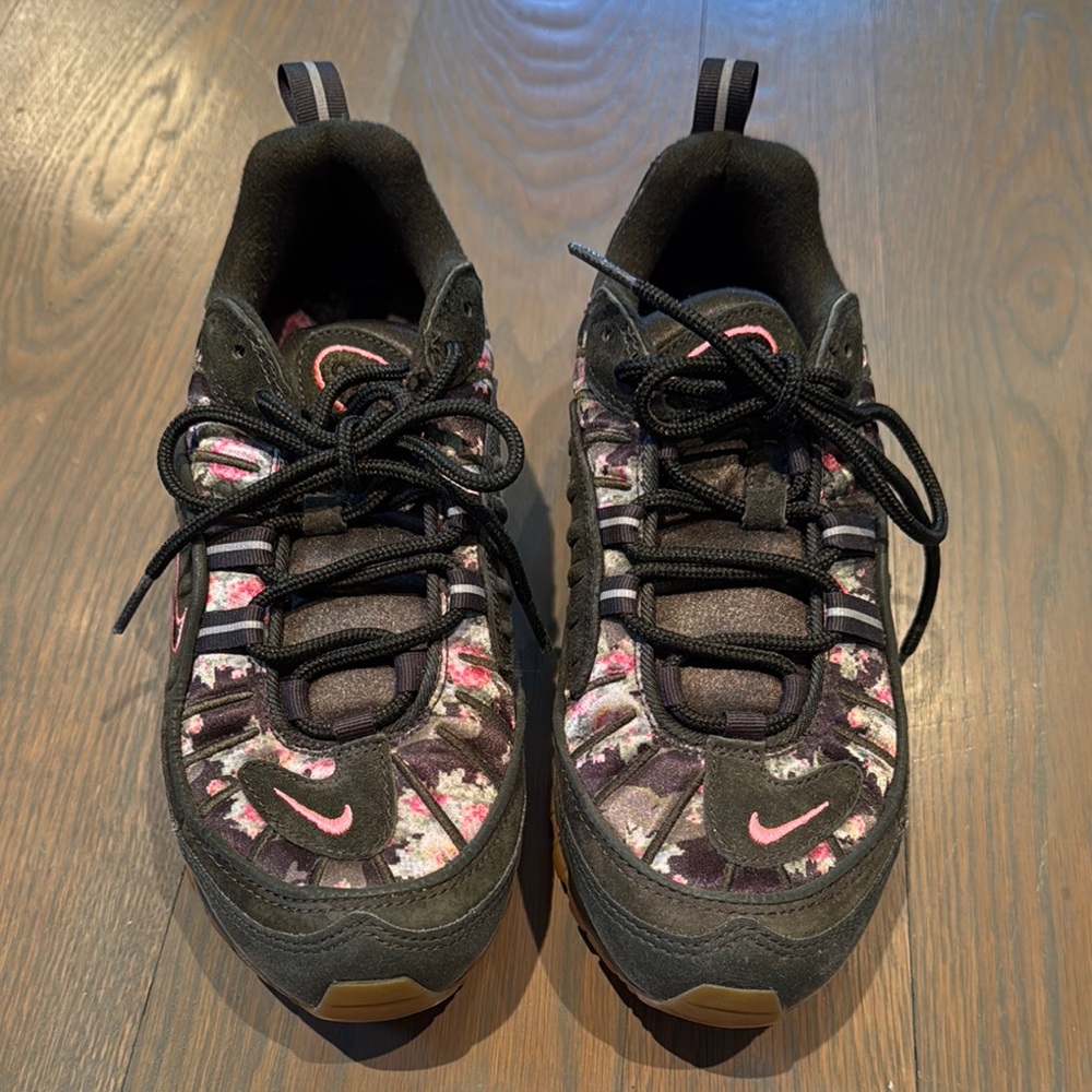 Nike Black and Pink Sneakers Athletic Design